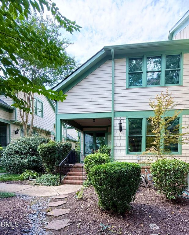 402 Presque Isle Lane, Chapel Hill, NC 27514