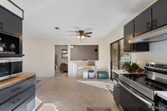 465 Ronda St, Pensacola, FL 32534