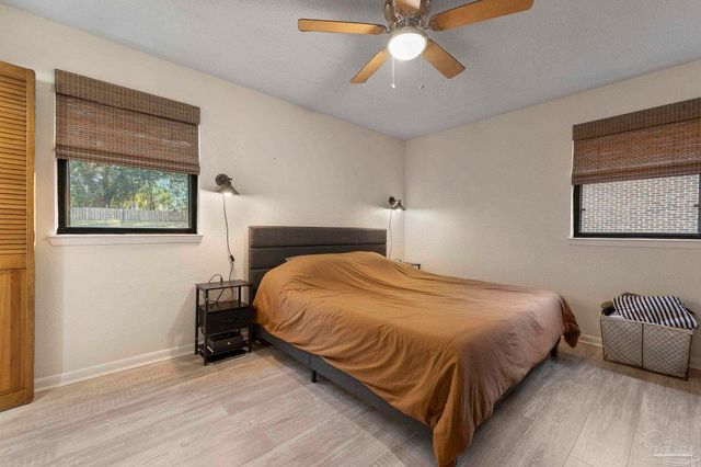 465 Ronda St, Pensacola, FL 32534