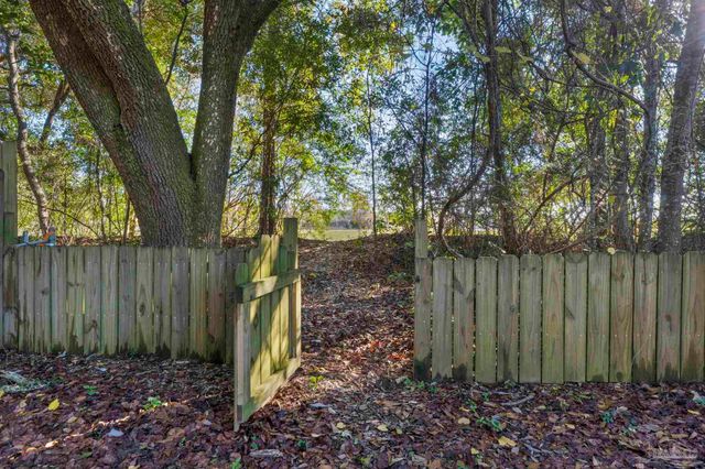 465 Ronda St, Pensacola, FL 32534