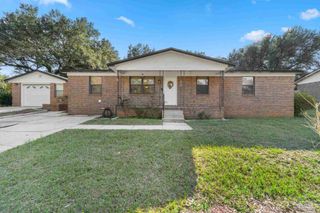 465 Ronda St, Pensacola, FL 32534