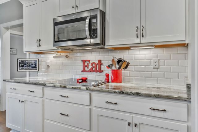 4314 Attleboro Dr, Murfreesboro, TN 37128