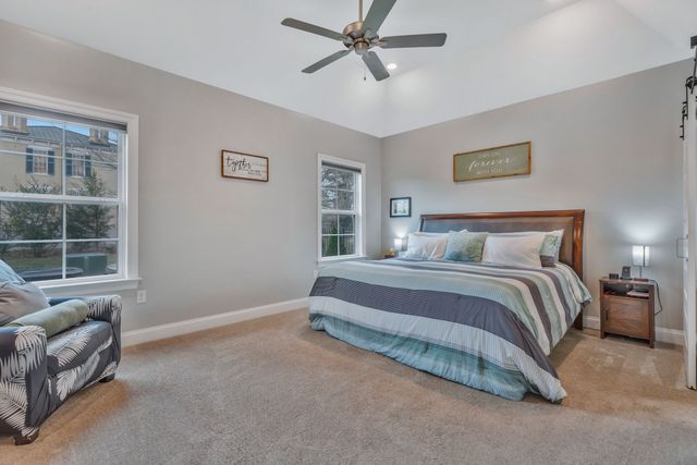 4314 Attleboro Dr, Murfreesboro, TN 37128