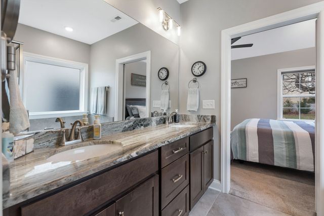 4314 Attleboro Dr, Murfreesboro, TN 37128