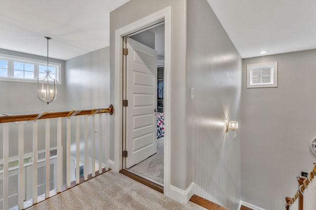 4314 Attleboro Dr, Murfreesboro, TN 37128