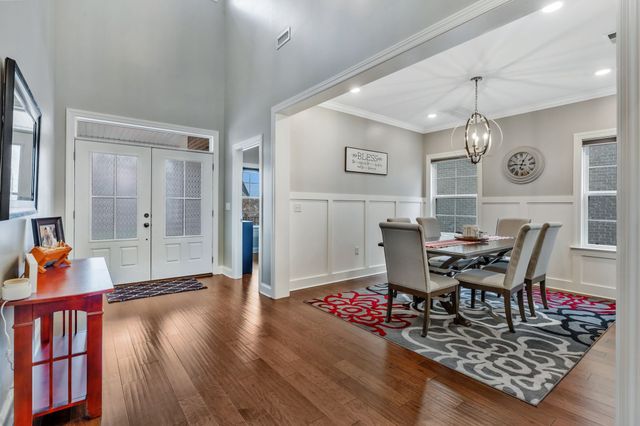 4314 Attleboro Dr, Murfreesboro, TN 37128