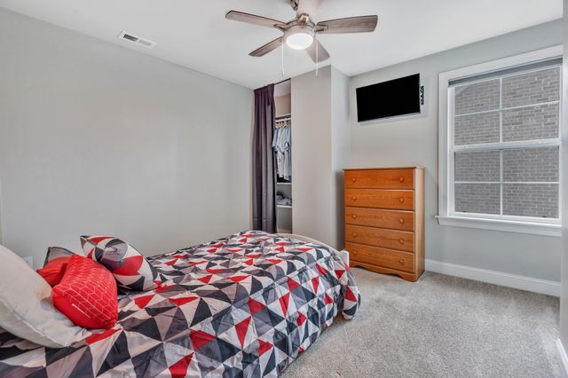 4314 Attleboro Dr, Murfreesboro, TN 37128