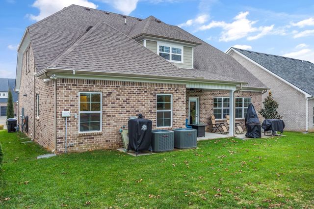 4314 Attleboro Dr, Murfreesboro, TN 37128