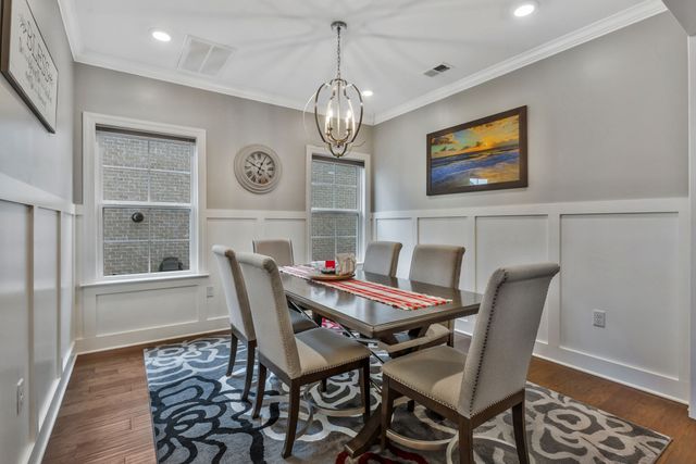 4314 Attleboro Dr, Murfreesboro, TN 37128