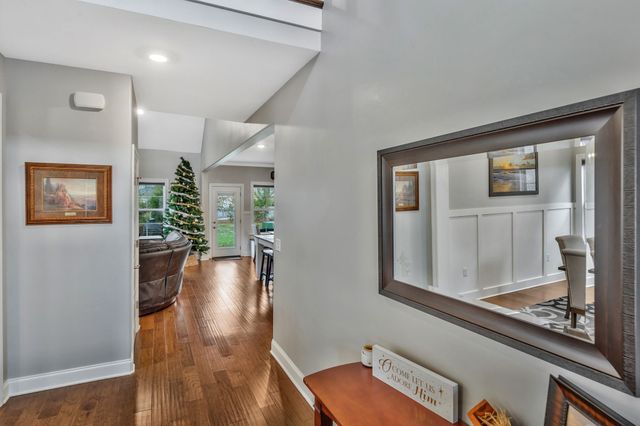 4314 Attleboro Dr, Murfreesboro, TN 37128