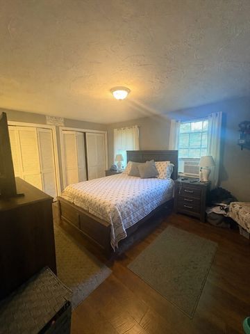 45 Key St 45, Millis, MA 02045