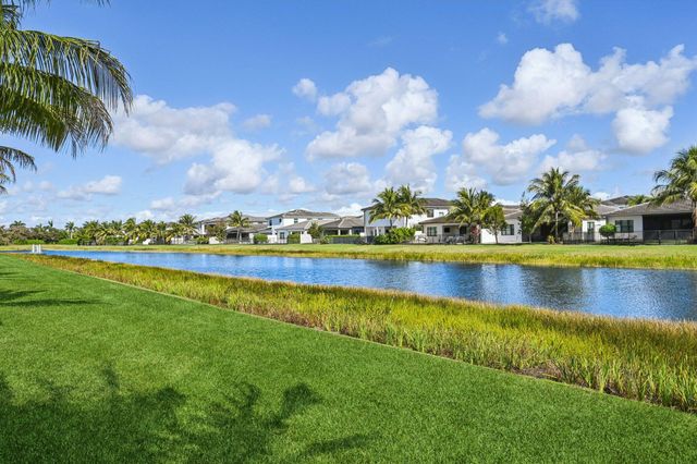 17360 Pagoda Palms Drive, Boca Raton, FL 33496