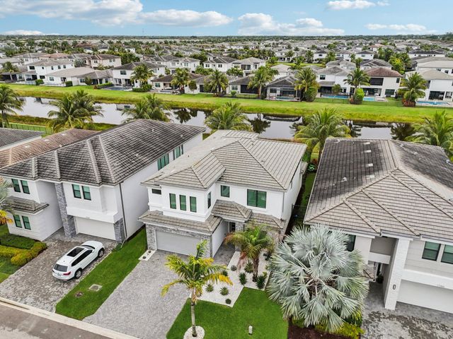 17360 Pagoda Palms Drive, Boca Raton, FL 33496