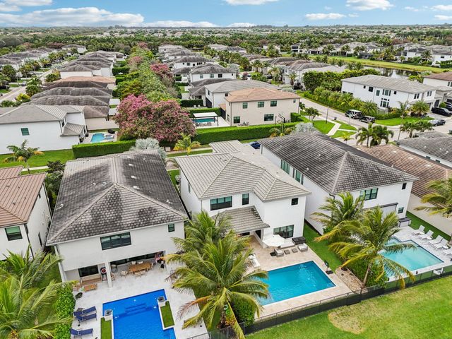 17360 Pagoda Palms Drive, Boca Raton, FL 33496