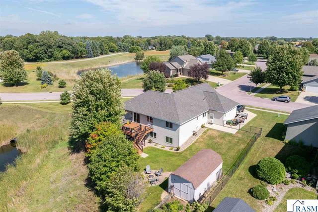 221 Pebble Creek Drive, Mankato, MN 56001