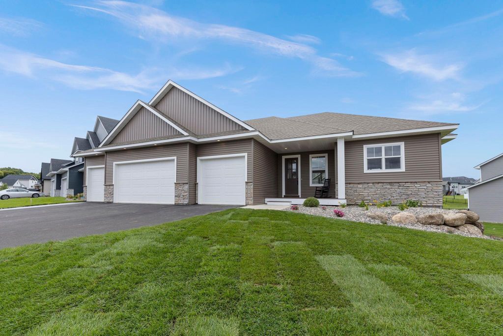 19791 Henning Avenue, Lakeville, MN 55044