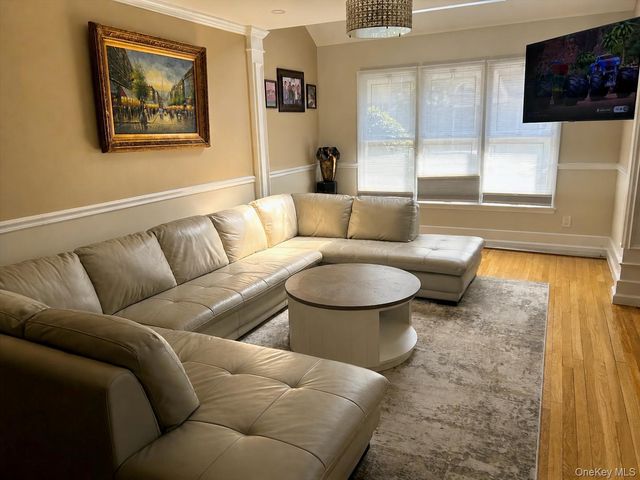 1180 E Broadway 4, Hewlett, NY 11557