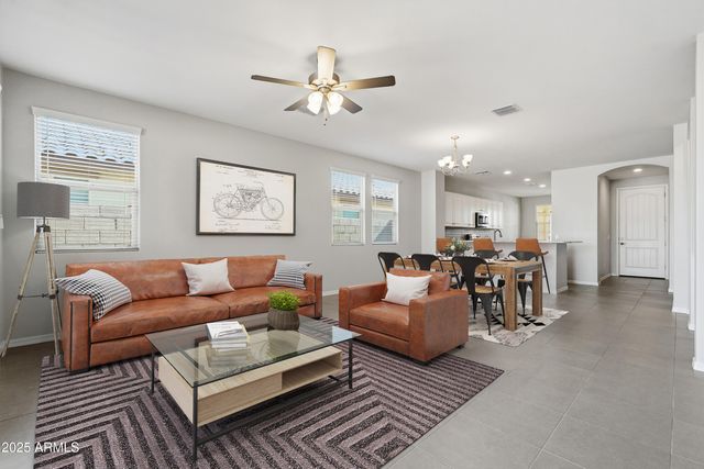 2836 W HAVASU Drive, San Tan Valley, AZ 85144