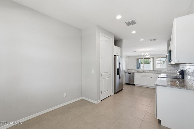 2836 W HAVASU Drive, San Tan Valley, AZ 85144