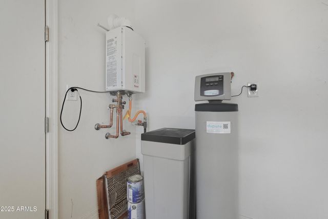 2836 W HAVASU Drive, San Tan Valley, AZ 85144