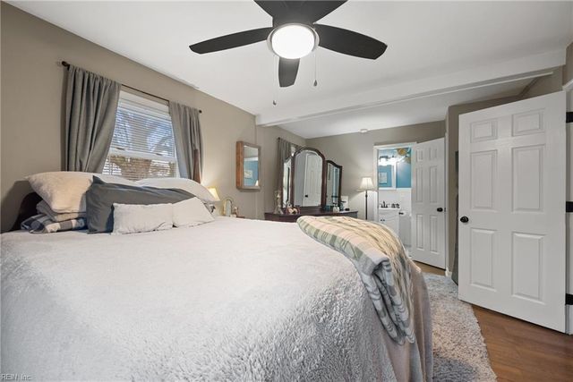 1061 Saint Julian DR, Chesapeake, VA 23323