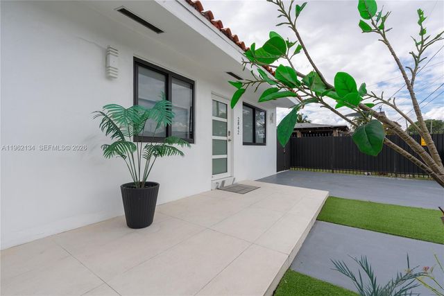 2840-2842 NW 13th Street, Miami, FL 33125