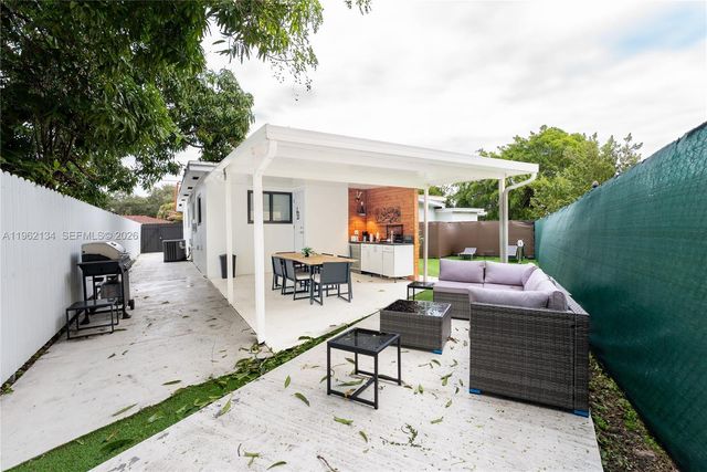 2840-2842 NW 13th Street, Miami, FL 33125