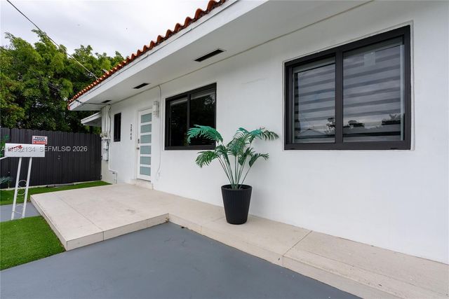 2840-2842 NW 13th Street, Miami, FL 33125