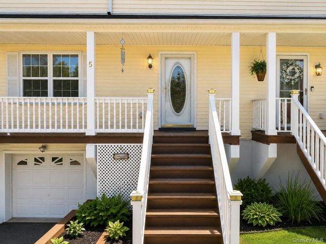 5 Alicia Lane, Warwick, NY 10990