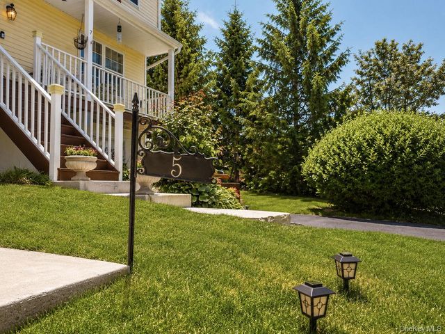 5 Alicia Lane, Warwick, NY 10990