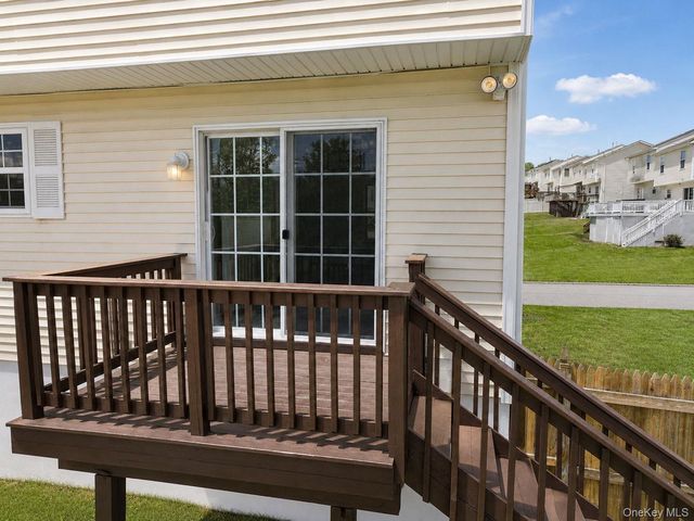 5 Alicia Lane, Warwick, NY 10990