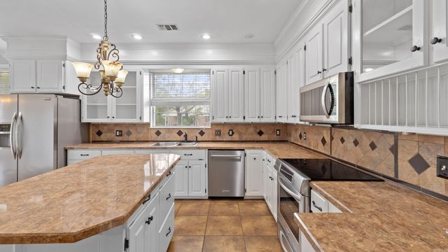 7005 Forest Oak Drive, Texarkana, AR 71854