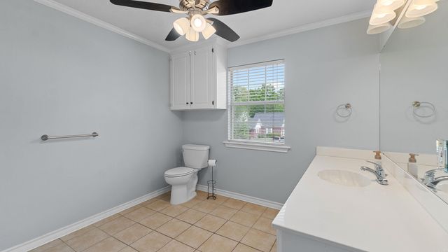 7005 Forest Oak Drive, Texarkana, AR 71854