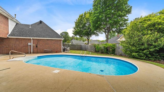 7005 Forest Oak Drive, Texarkana, AR 71854