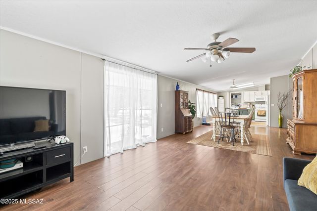 6420 N Sanders Road, Tucson, AZ 85743