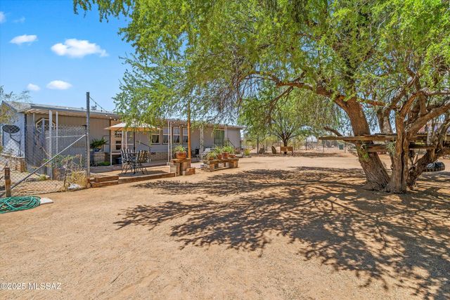 6420 N Sanders Road, Tucson, AZ 85743