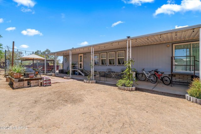 6420 N Sanders Road, Tucson, AZ 85743