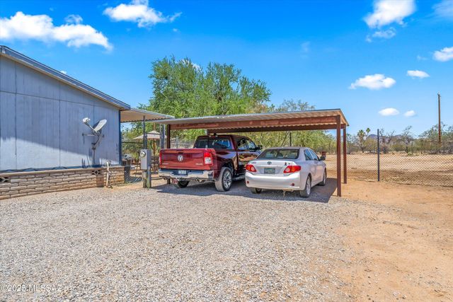 6420 N Sanders Road, Tucson, AZ 85743