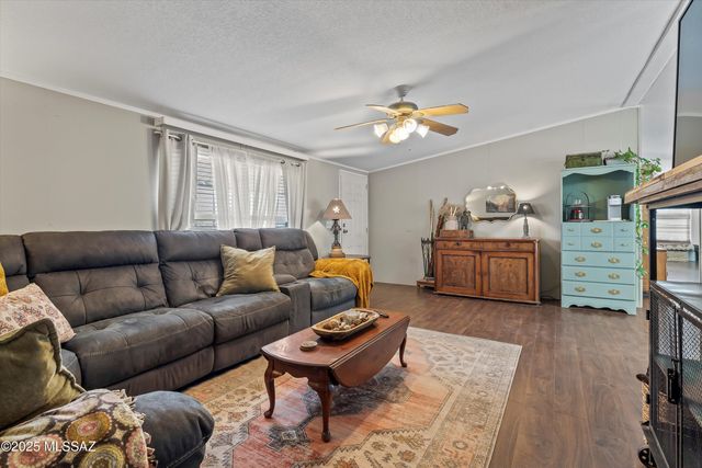 6420 N Sanders Road, Tucson, AZ 85743