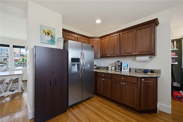 40 Walnut Street, Tiverton, RI 02878