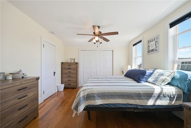 40 Walnut Street, Tiverton, RI 02878