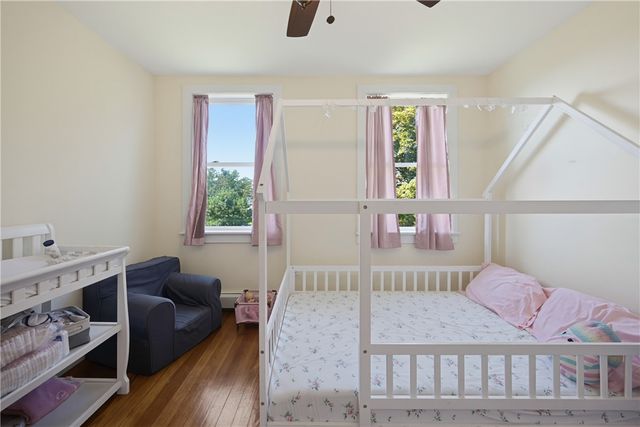 40 Walnut Street, Tiverton, RI 02878