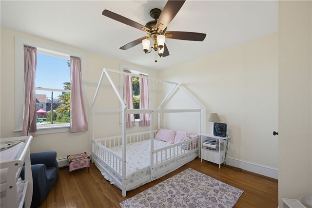 40 Walnut Street, Tiverton, RI 02878