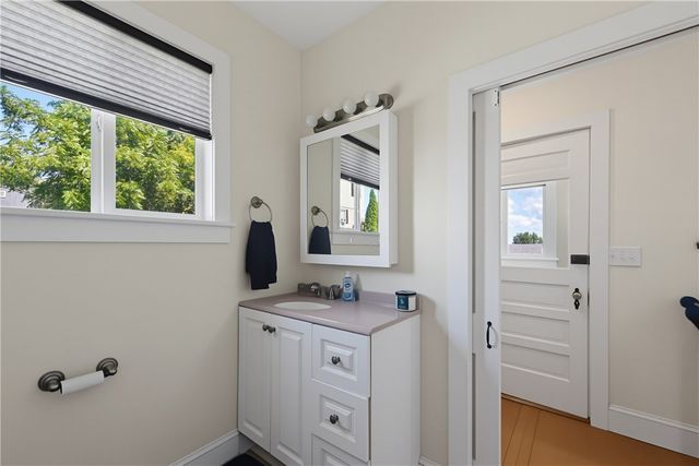 40 Walnut Street, Tiverton, RI 02878
