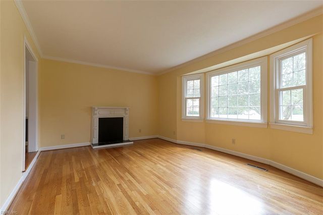 1101 Pickwick RD, Virginia Beach, VA 23455