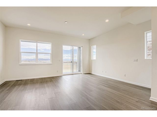 6273 N Jebel St, Aurora, CO 80019