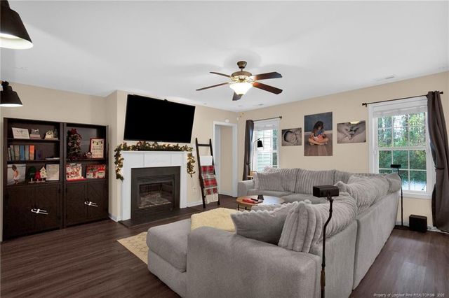 865 Fairfield Circle, Raeford, NC 28376