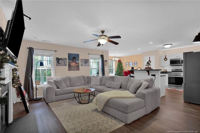 865 Fairfield Circle, Raeford, NC 28376