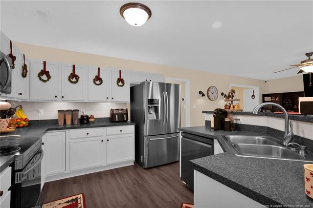 865 Fairfield Circle, Raeford, NC 28376