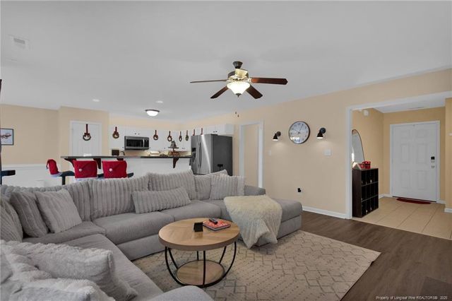 865 Fairfield Circle, Raeford, NC 28376